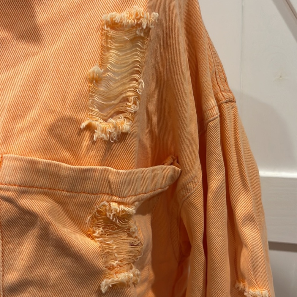 Shacket - Picture 3 of 3